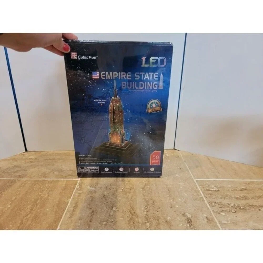 3D Empire State Building Architecture Model Kit LED Lighting‎ NEW 37pcs